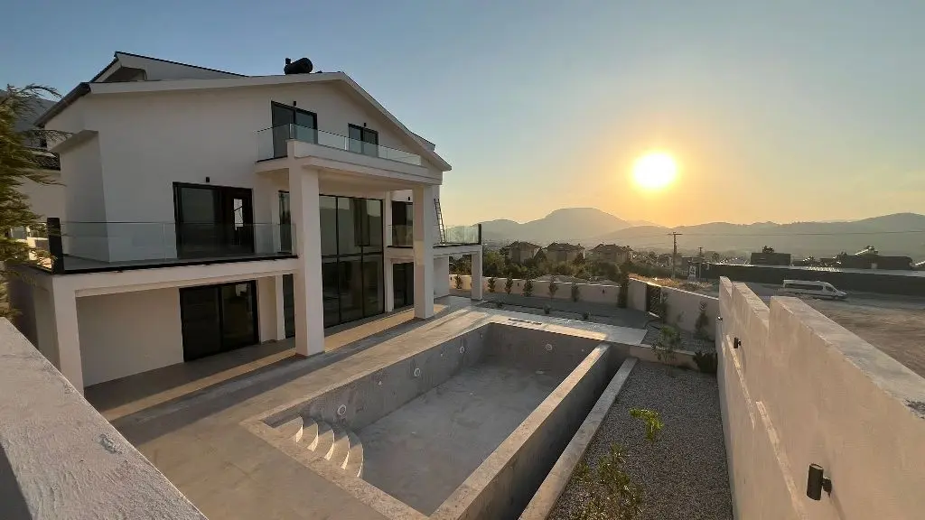 Real estate in Ovacik